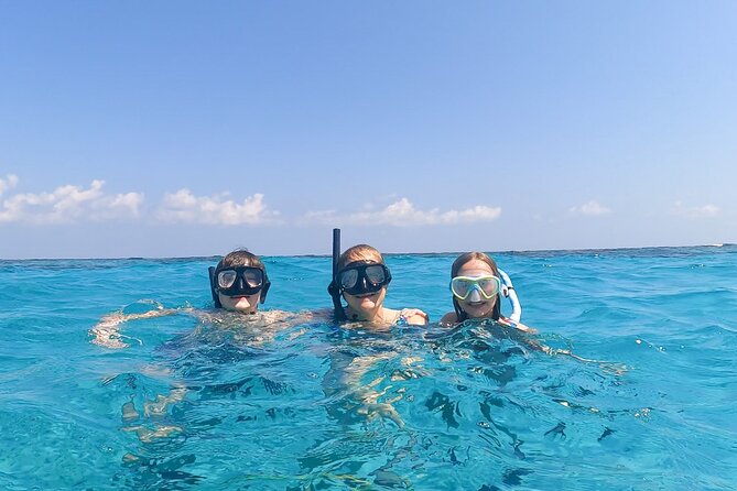 Acquarius Stingray City and Snorkel Tours - Sea conditions can change the day