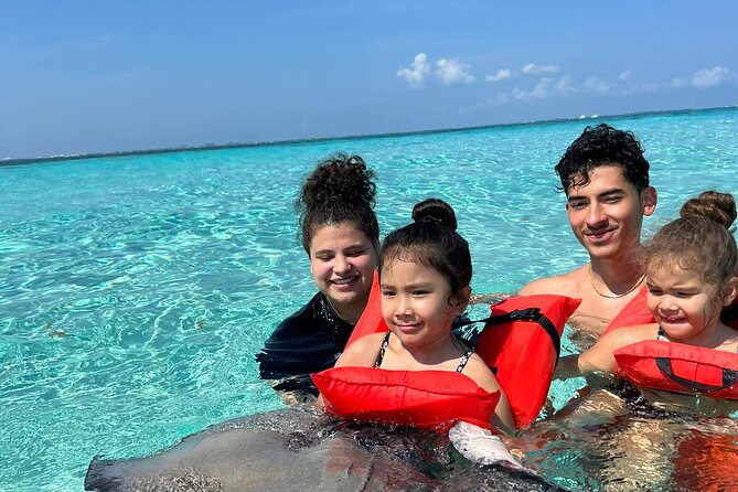 Avoid the crowd book your Private Stingraycity Charter today - Snacks, drinks, and what to pack