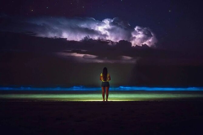 Bioluminescent Bay Adventure in Grand Cayman - What an optional nighttime swim feels like