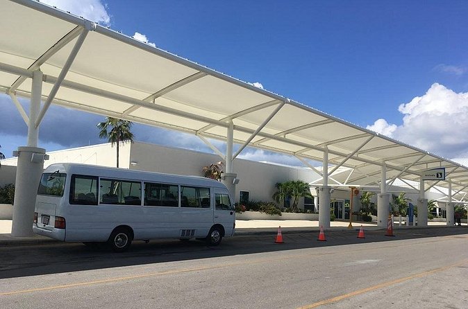 Grand Cayman Shared Airport Transfer - Round-trip planning for your flight home