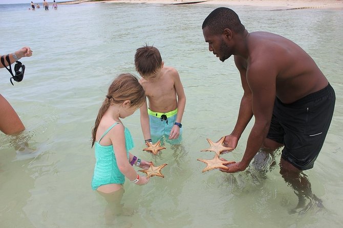 Private Half Day Stingray City, Snorkeling and Starfish Beach Tour - A slower stop at Starfish Beach
