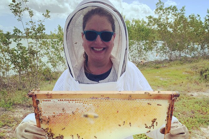 Reagan’s Honey Beekeeping Adventure - The 9:00 am start and trip to the apiary