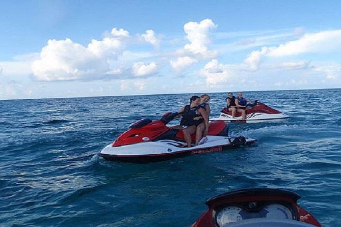 Seven Mile Beach Getaway - Snorkeling from shore