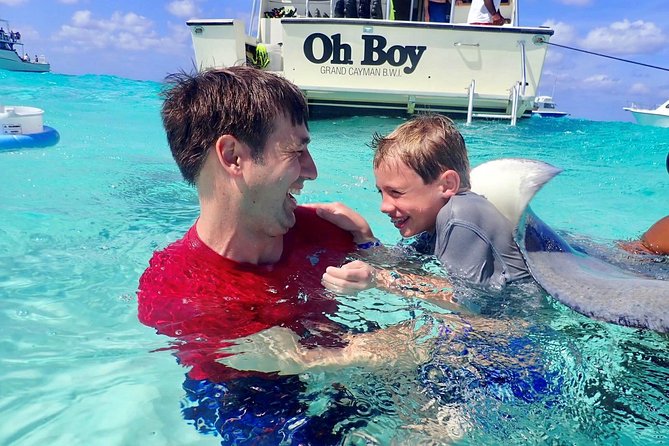 Stingray City and Snorkel Tour With Lunch - Coral Gardens and the Barrier Reef
