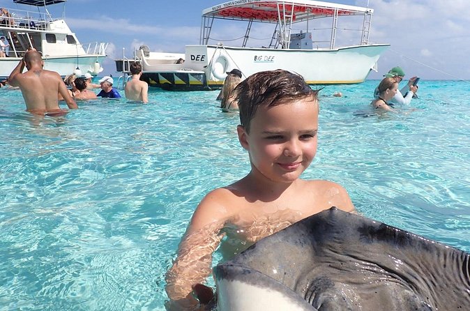 Stingray City Sandbar, Coral Gardens Snorkeling & Star Fish Point - A realistic look at timing and transportation