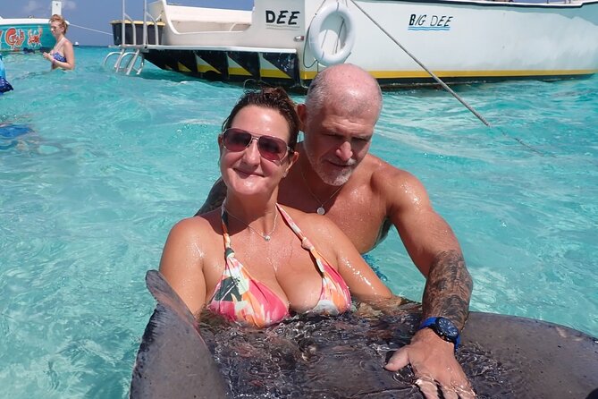 Stingray City Sandbar, Coral Gardens Snorkeling & Star Fish Point - Who will enjoy this Grand Cayman excursion